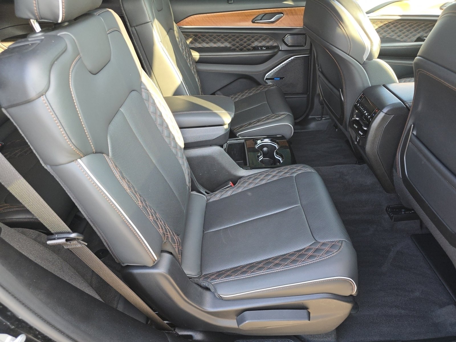 2021 Jeep Grand Cherokee L Summit Reserve photo 21