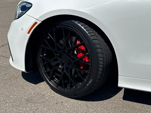2022 Mercedes Benz E 450 photo 4