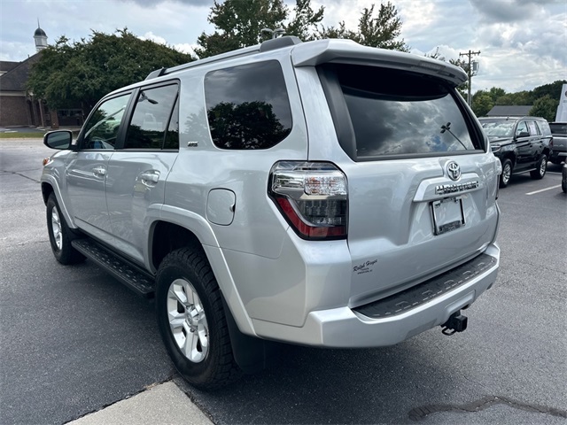 2024 Toyota 4Runner SR5 photo 2