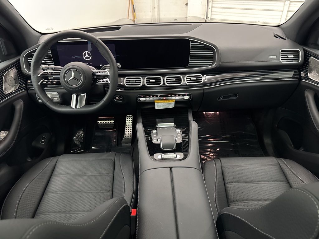 2026 Mercedes Benz GLS 580 4MATIC photo 16
