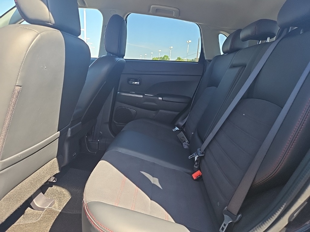 2024 Mitsubishi Outlander Sport SE photo 22