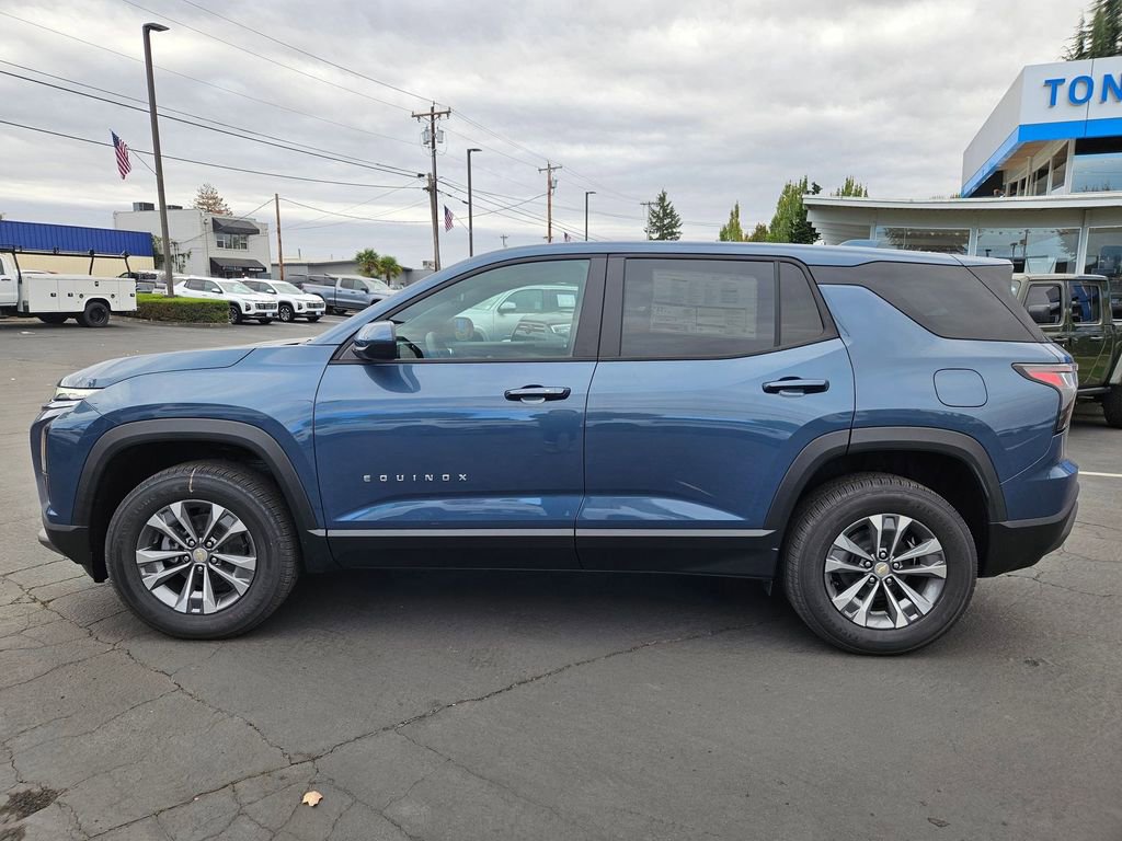 2026 Chevrolet Equinox LT photo 3