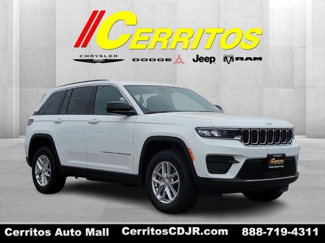 2025 Jeep Grand Cherokee Laredo's photo
