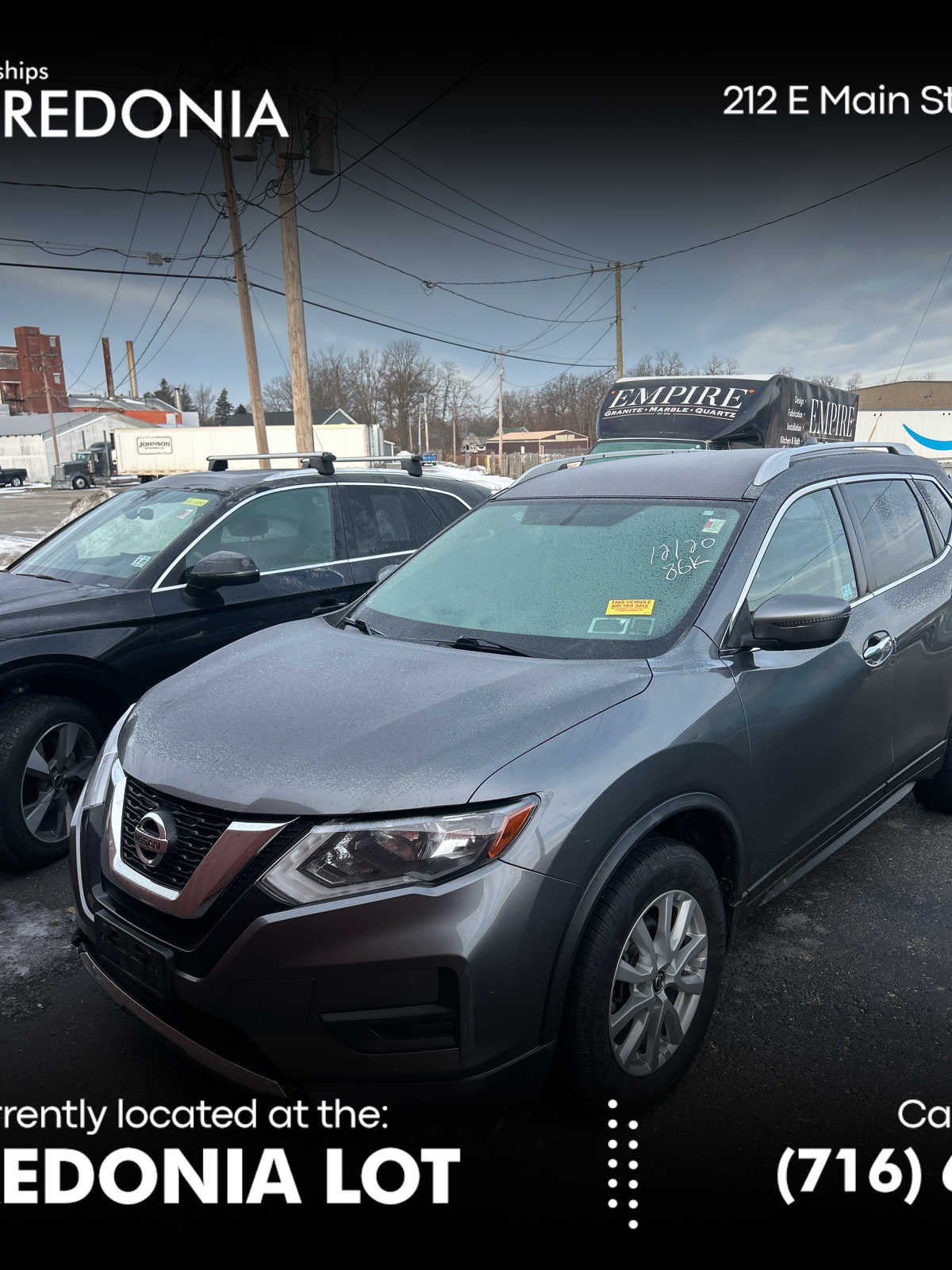 2017 Nissan Rogue SV's photo
