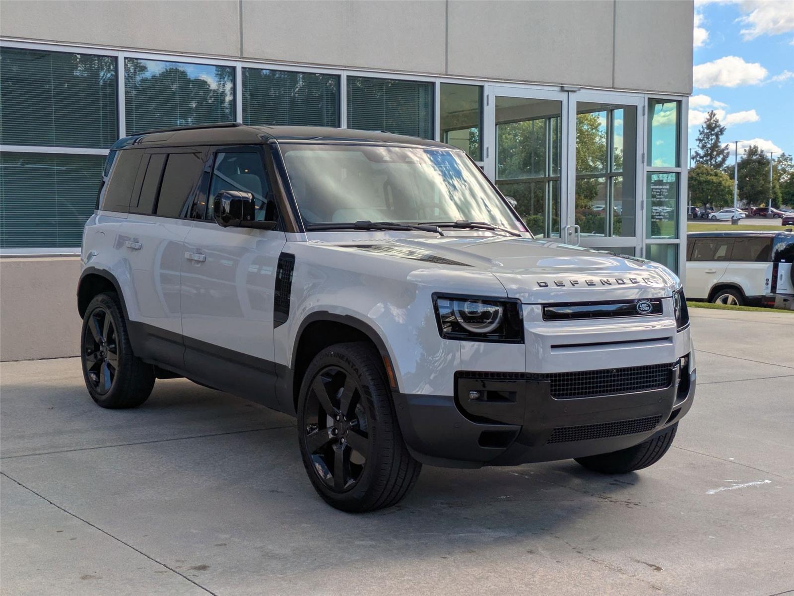 2026 Land Rover Defender 110 S photo 3