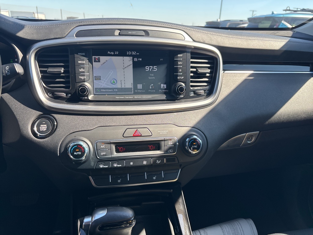 2019 Kia Sorento SX photo 8