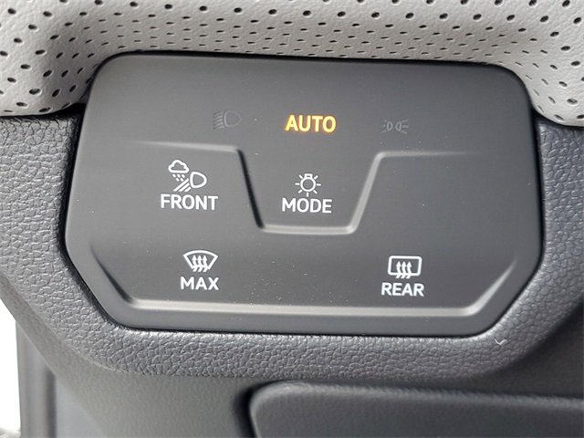 2025 Volkswagen Atlas Peak Edition SE photo 35
