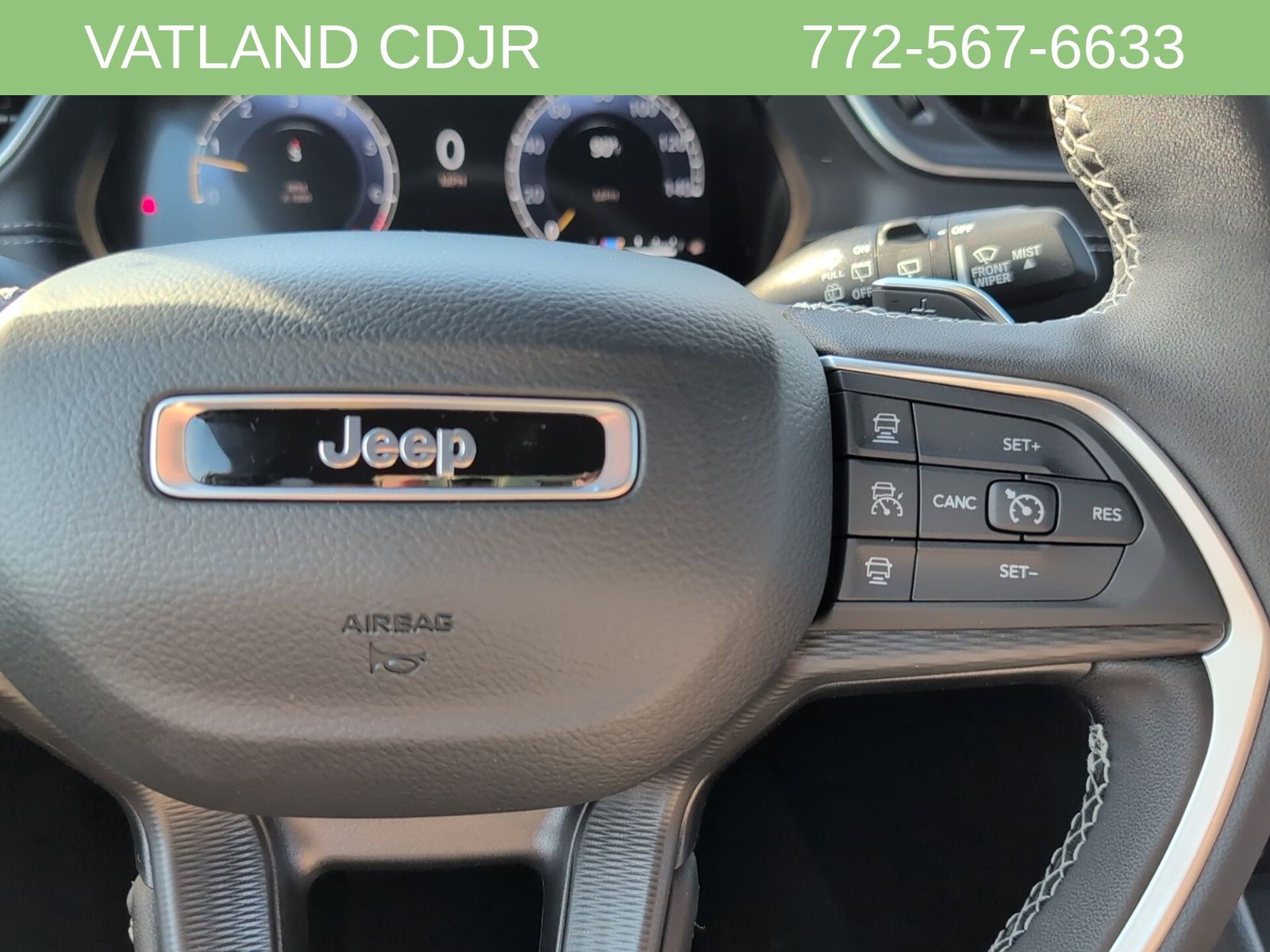 2025 Jeep Grand Cherokee Laredo Altitude photo 11