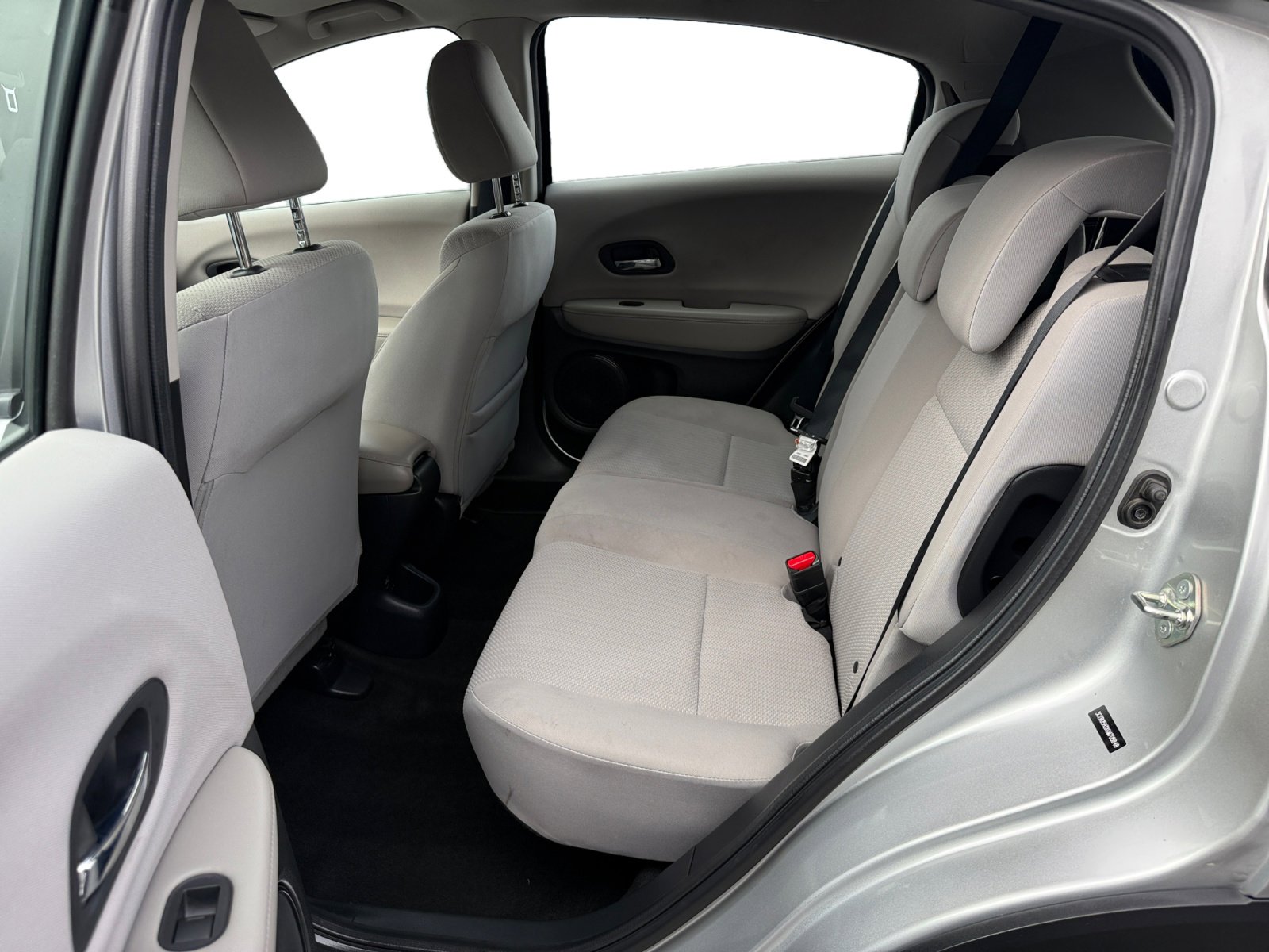 2016 Honda HR-V LX photo 16