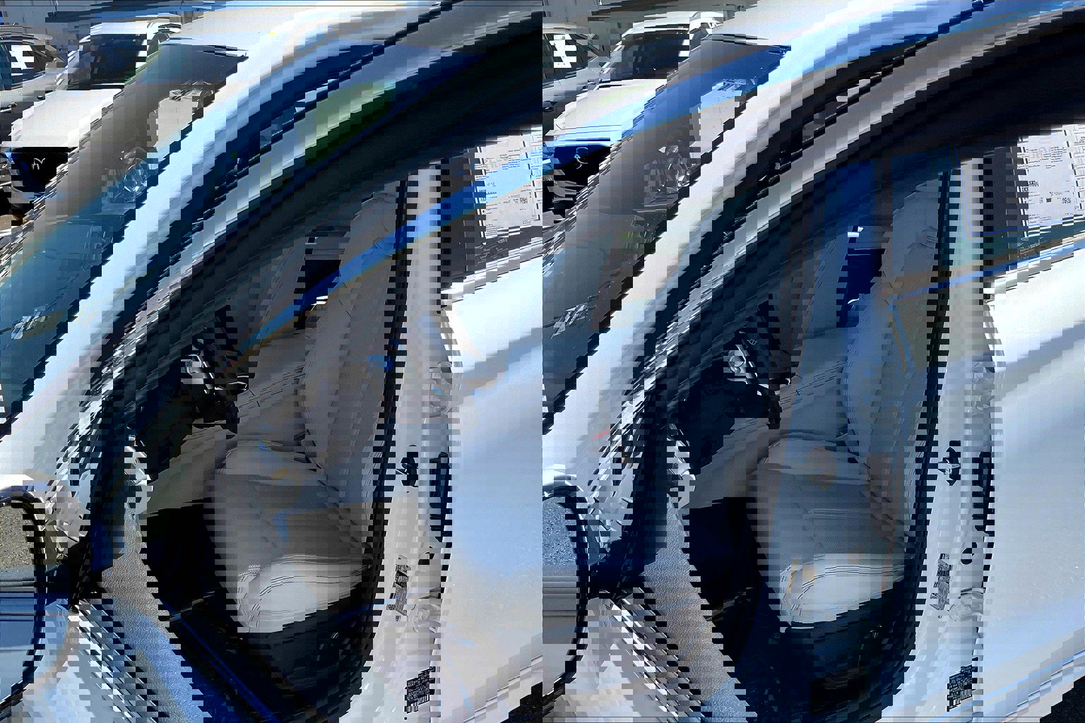 2025 Genesis G70 2.5T photo 23
