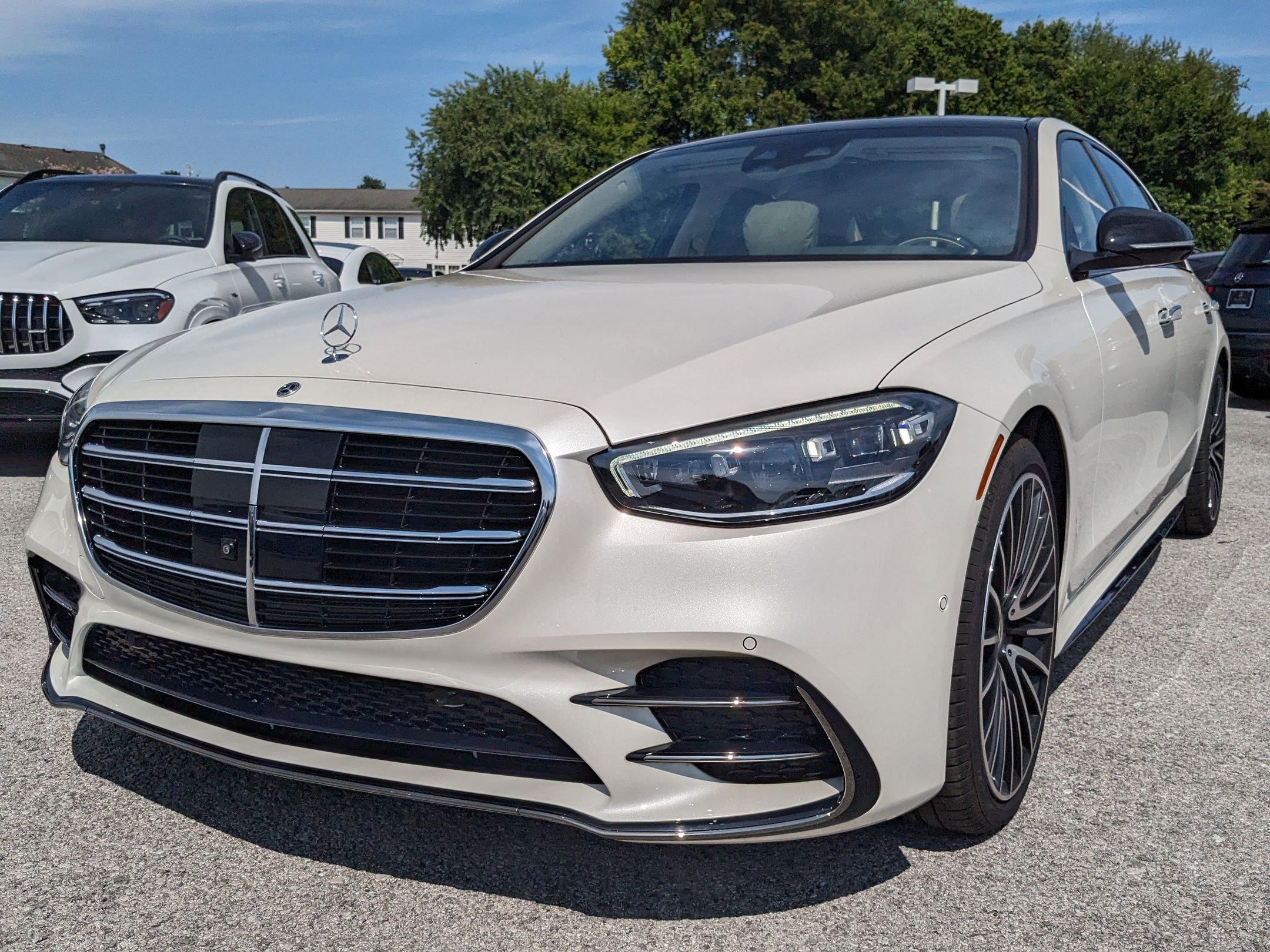 2023 Mercedes Benz S 500 4MATIC photo 3
