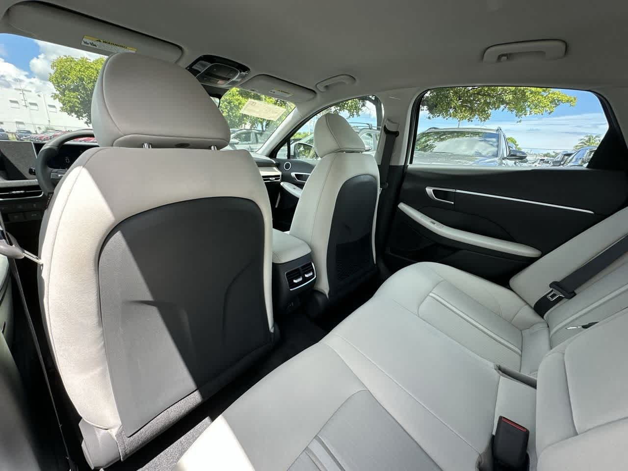 2025 Hyundai Sonata Hybrid SEL photo 19