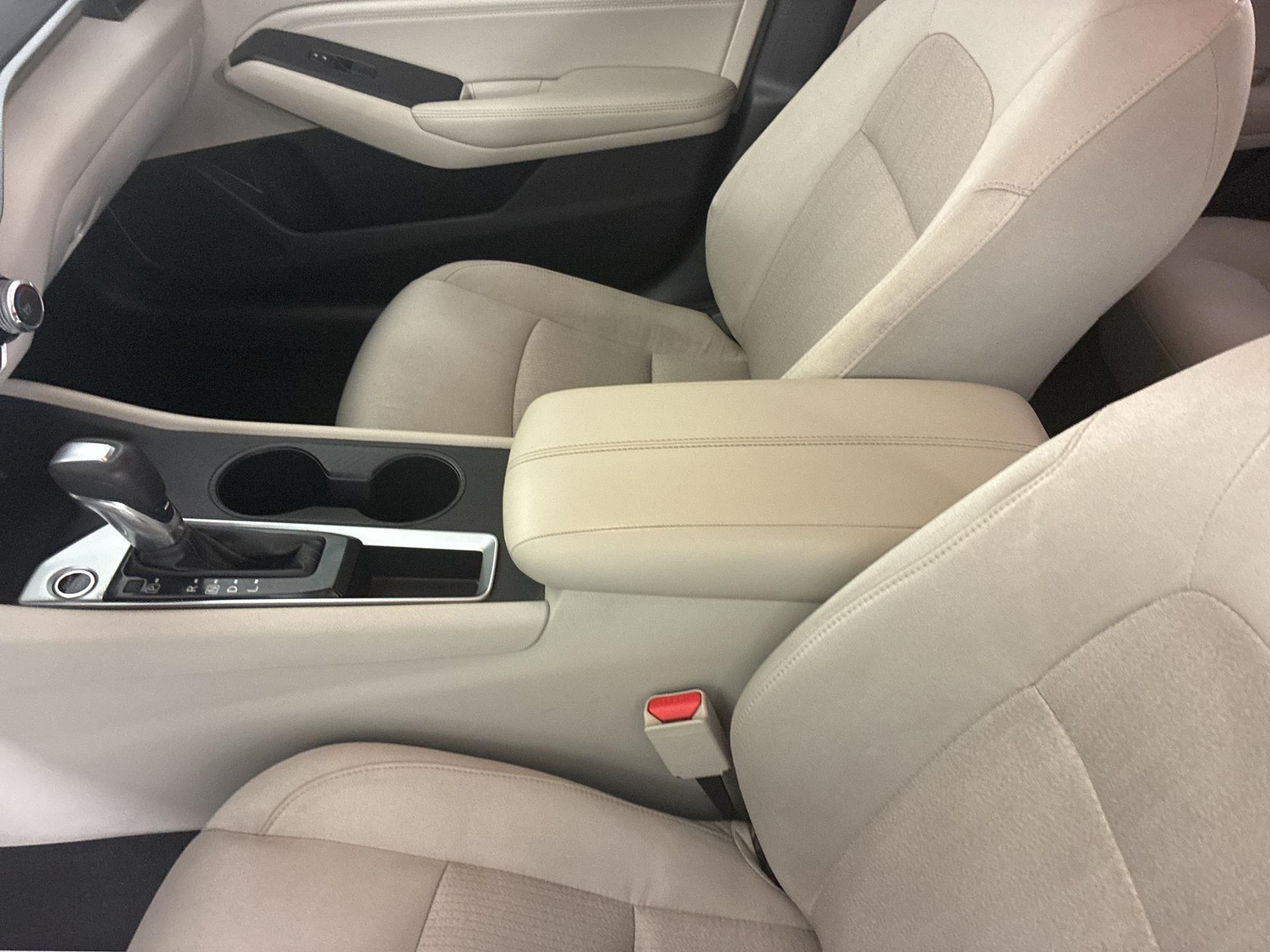 2020 Nissan Altima 2.5 S photo 12