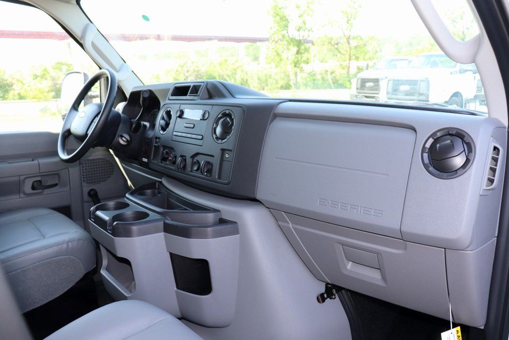 2026 Ford E-350 Base photo 17