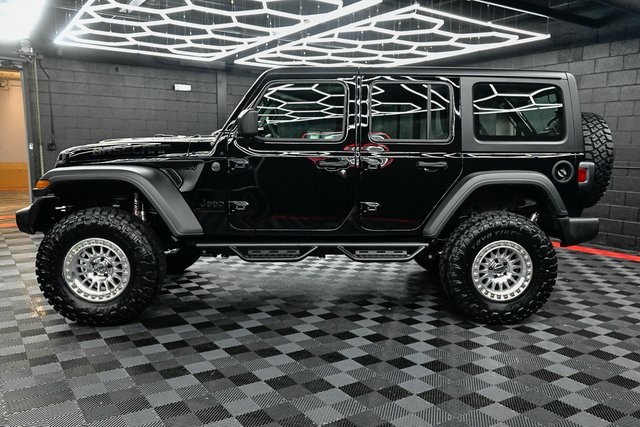 2025 Jeep Wrangler Sport photo 4