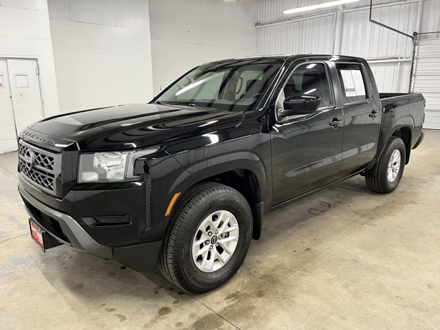 2024 Nissan Frontier SV photo 3