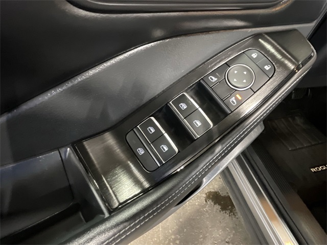 2023 Nissan Rogue SL photo 17
