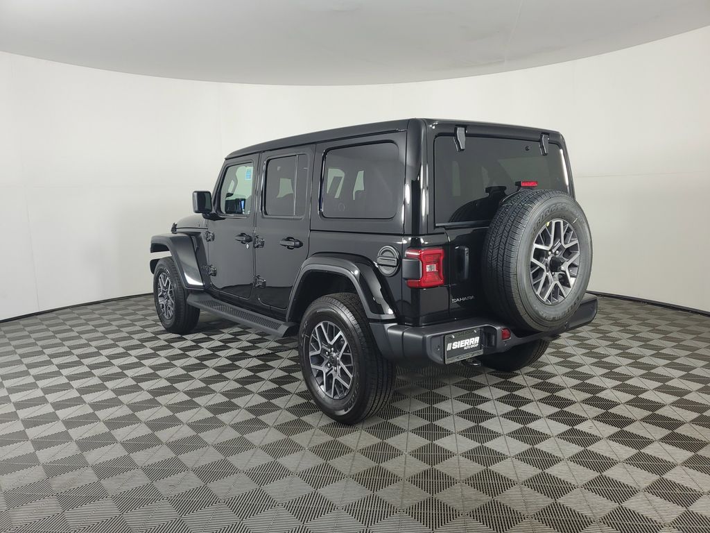 2025 Jeep Wrangler Sahara photo 6