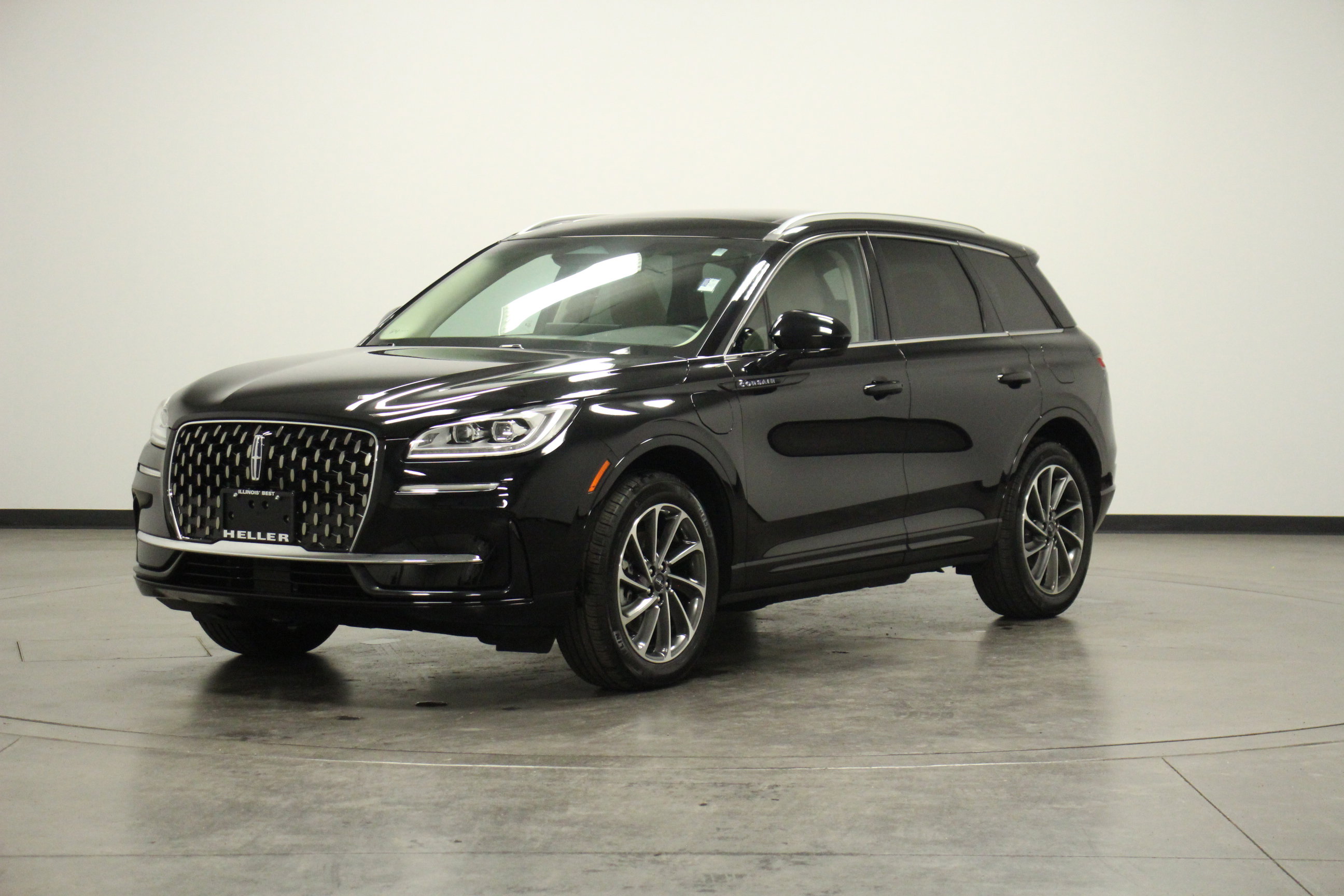 2024 Lincoln Corsair Grand Touring photo 3