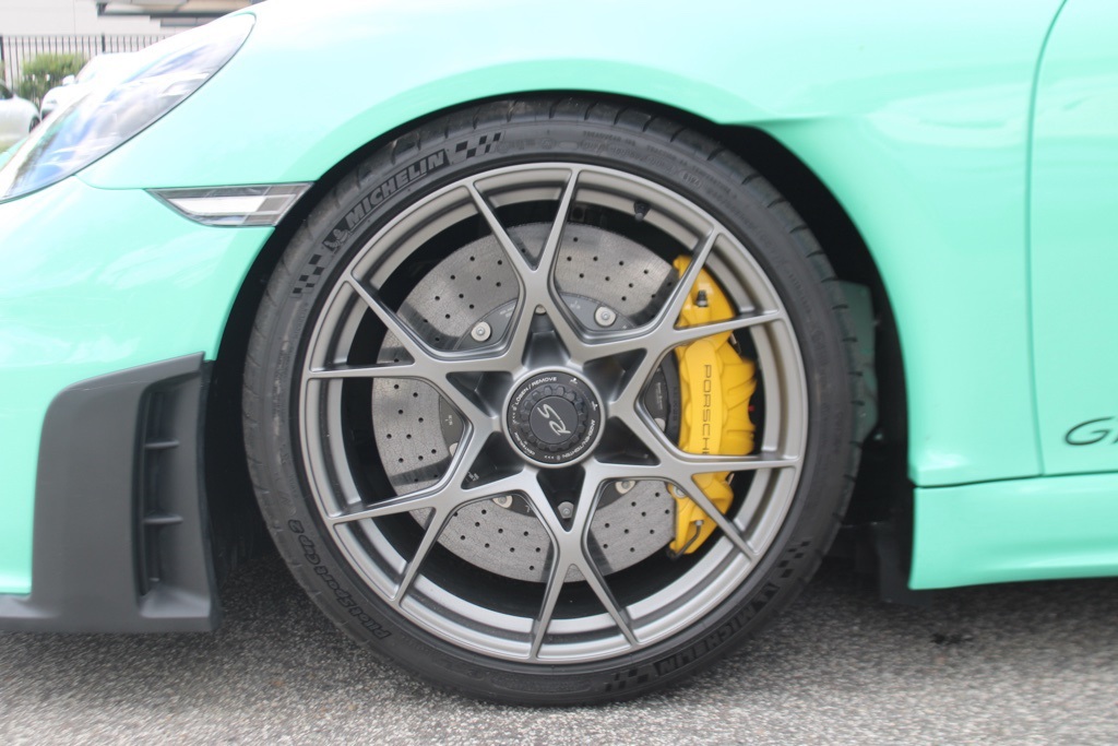 2024 Porsche Cayman GT4 RS photo 14