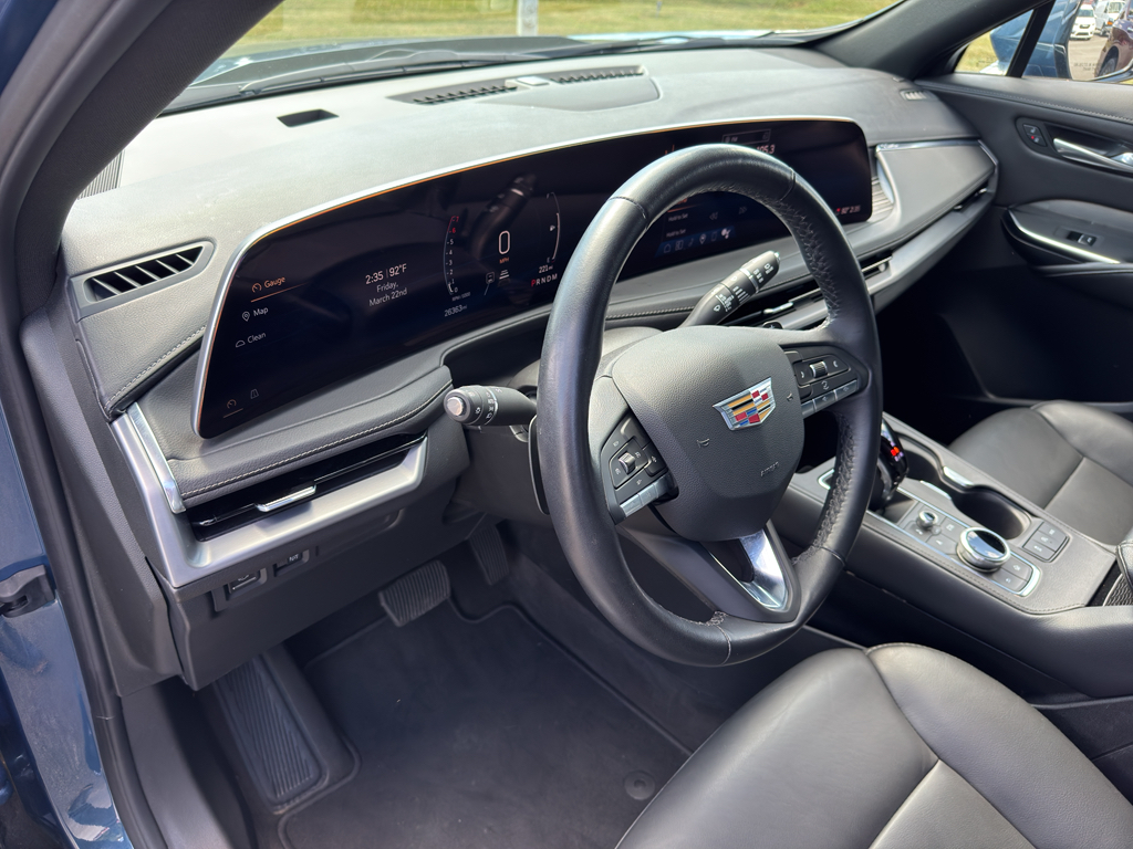 2025 Cadillac XT4 Premium Luxury photo 9