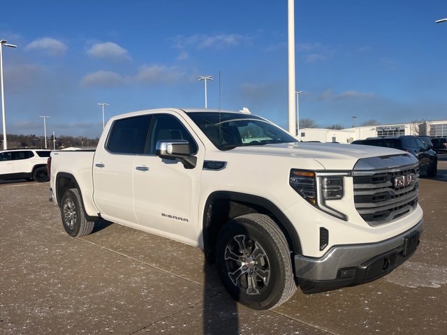 2026 GMC Sierra 1500 SLT's photo