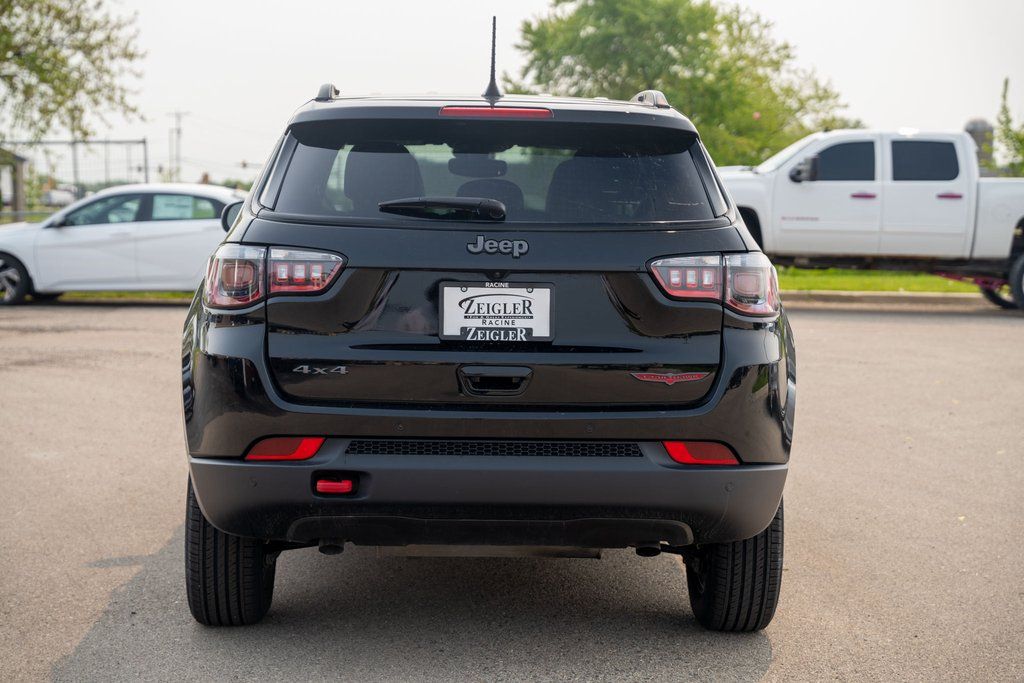 2024 Jeep Compass Trailhawk photo 4