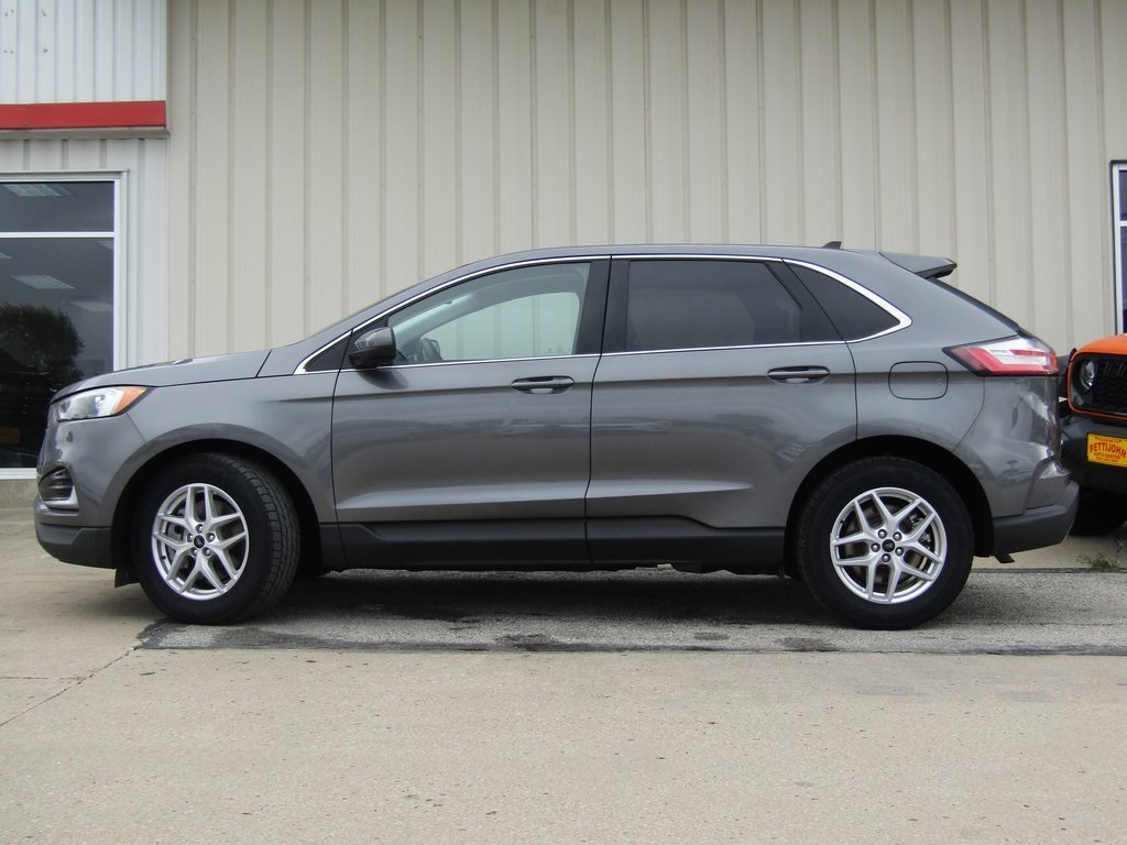 2024 Ford Edge SEL photo 6