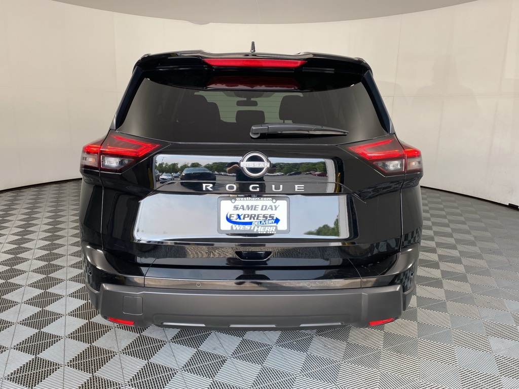 2025 Nissan Rogue SV photo 2