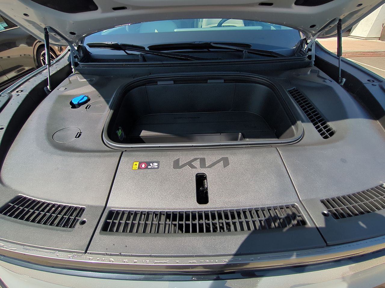 2026 Kia EV9 GT-Line photo 28