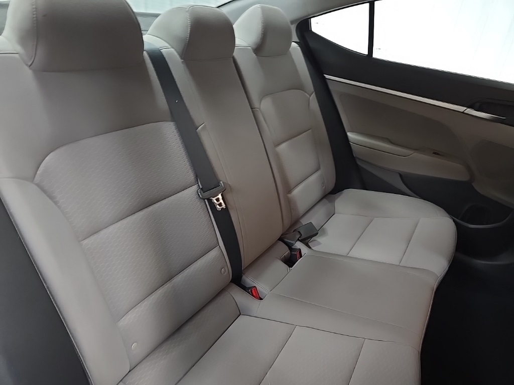 2020 Hyundai Elantra SE photo 15