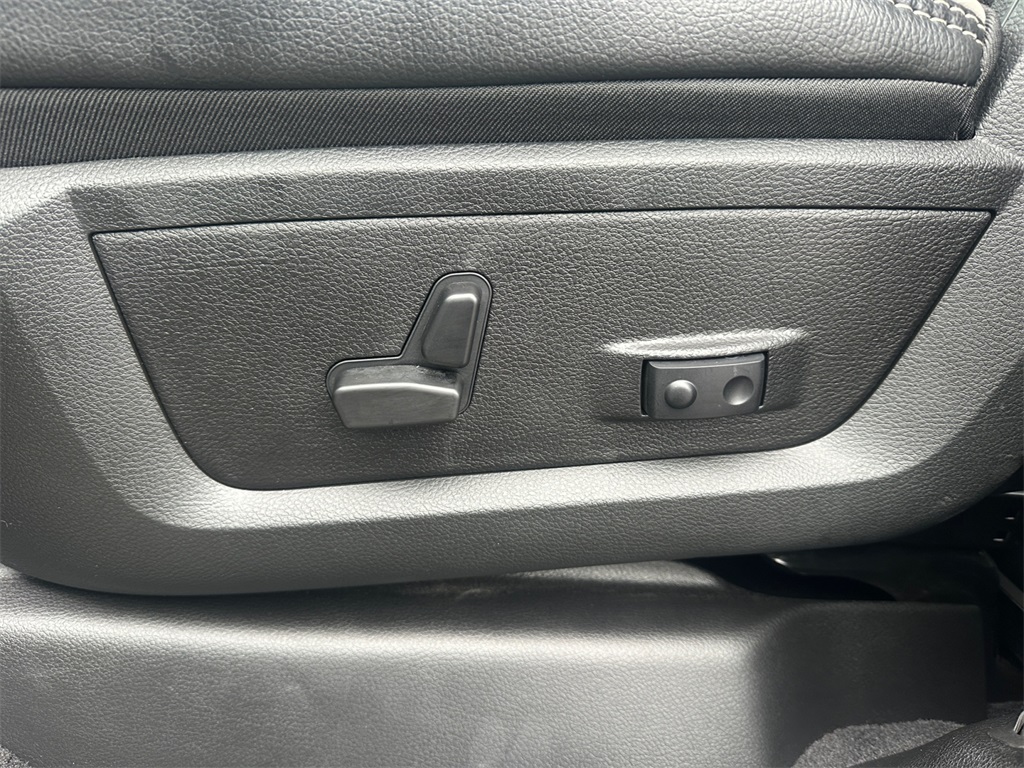 2025 Ram 2500 Laramie photo 31