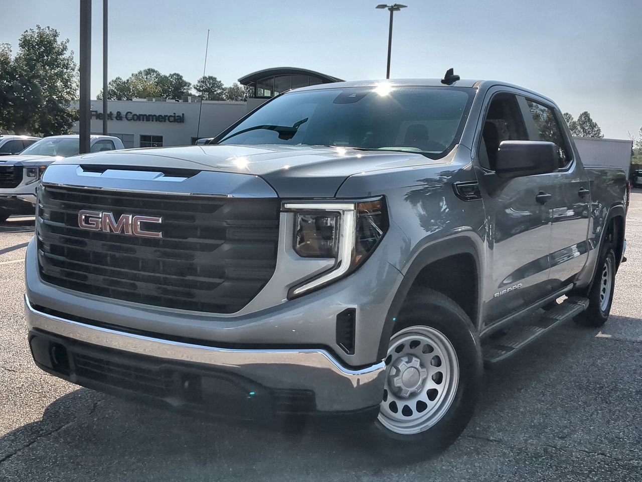 2025 GMC Sierra 1500 Pro's photo