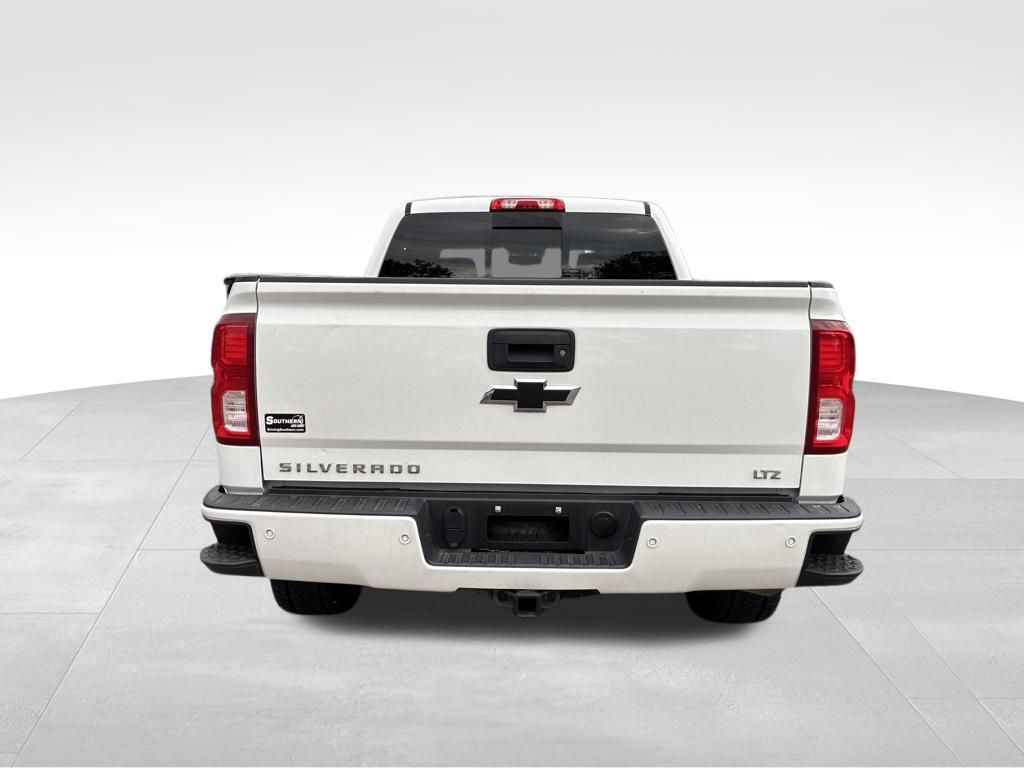 2018 Chevrolet Silverado 1500 LTZ photo 4