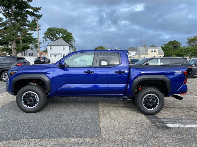 2025 Toyota Tacoma TRD Off-Road 4x4 Double Cab photo 2