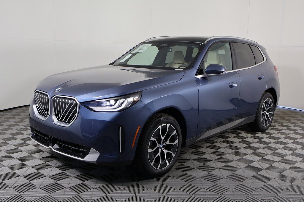 2025 BMW X3 30's photo