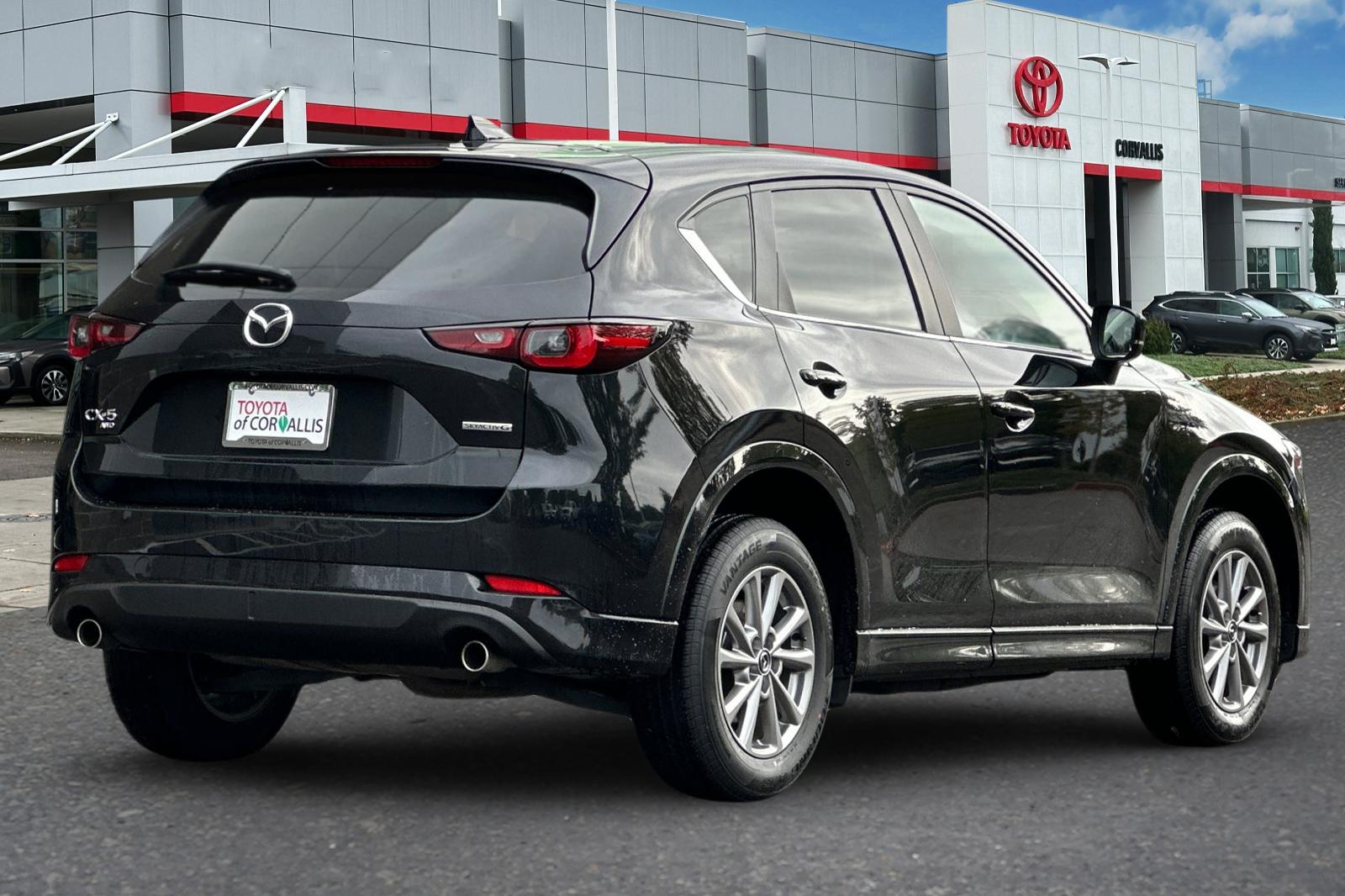 2024 Mazda CX-5 2.5 Select photo 3