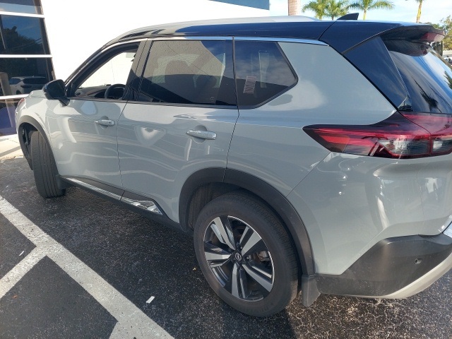 2021 Nissan Rogue SL photo 4