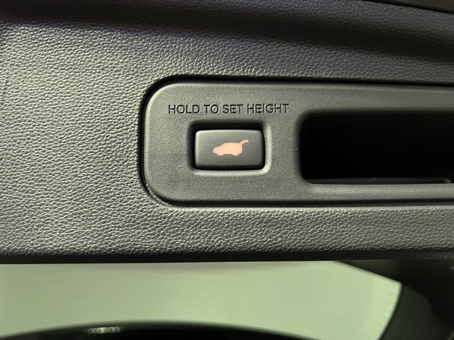 2025 Acura MDX SH-AWD Advance photo 15