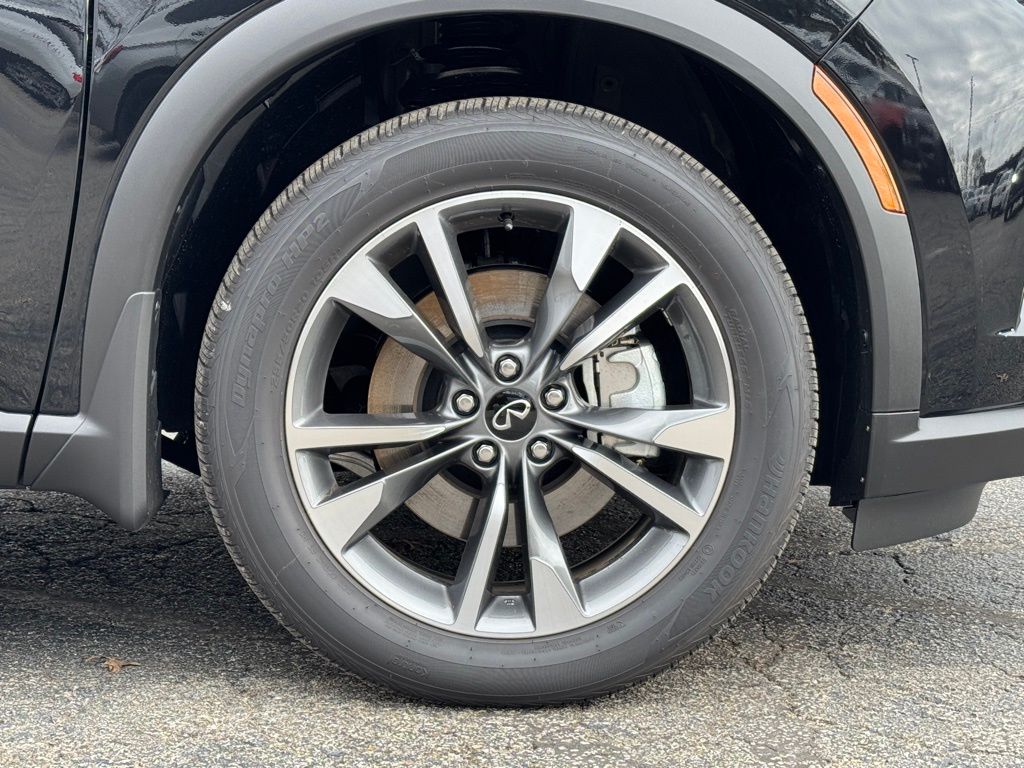 2025 Infiniti QX60 Luxe AWD photo 3