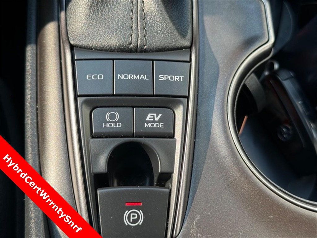2024 Toyota Camry Hybrid SE photo 25