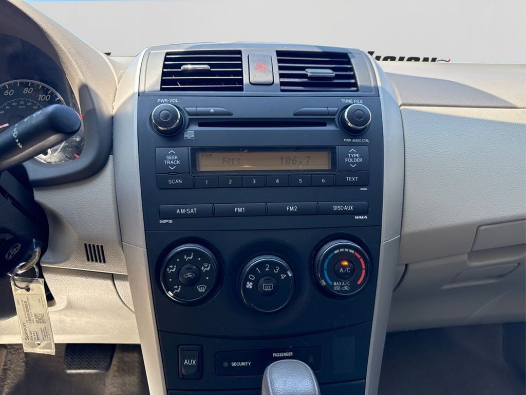2010 Toyota Corolla Base photo 17