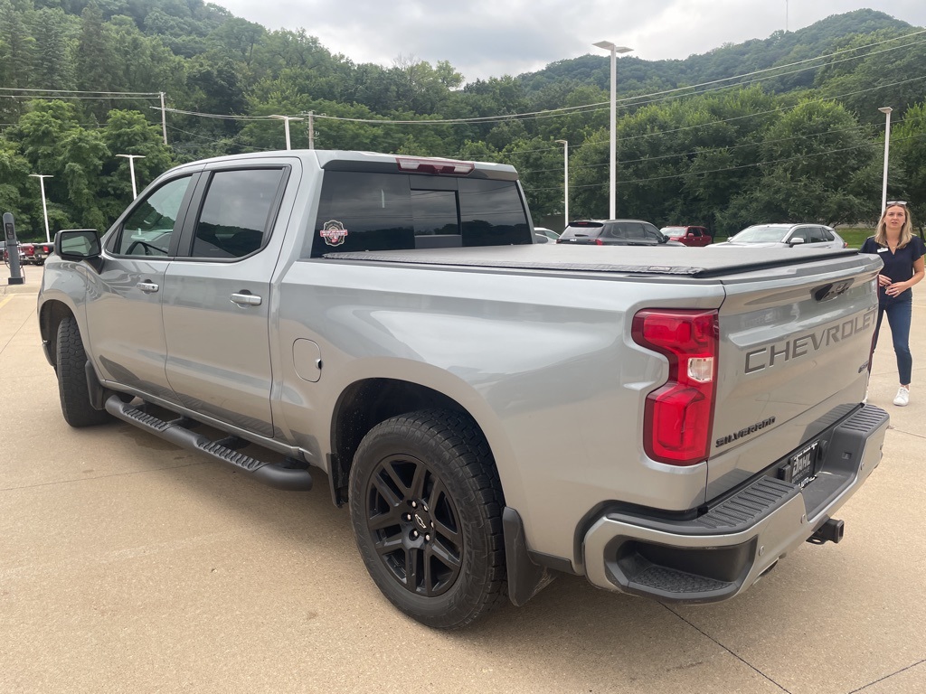 2023 Chevrolet Silverado 1500 RST photo 5