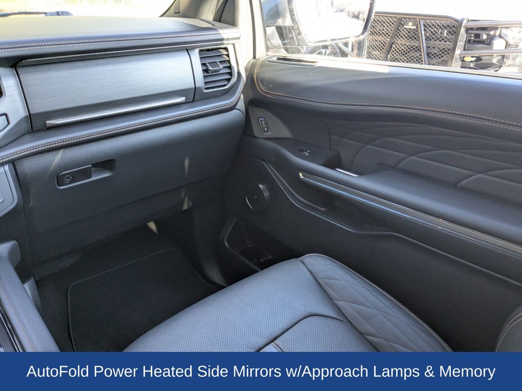2024 Ford Expedition Platinum MAX photo 21