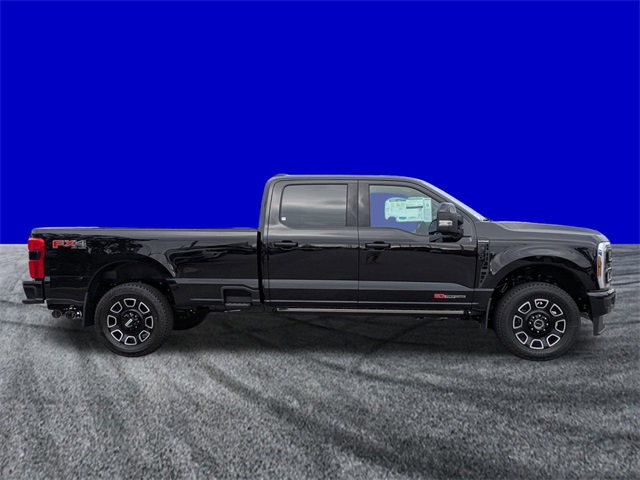 2026 Ford F-350 Platinum photo 3