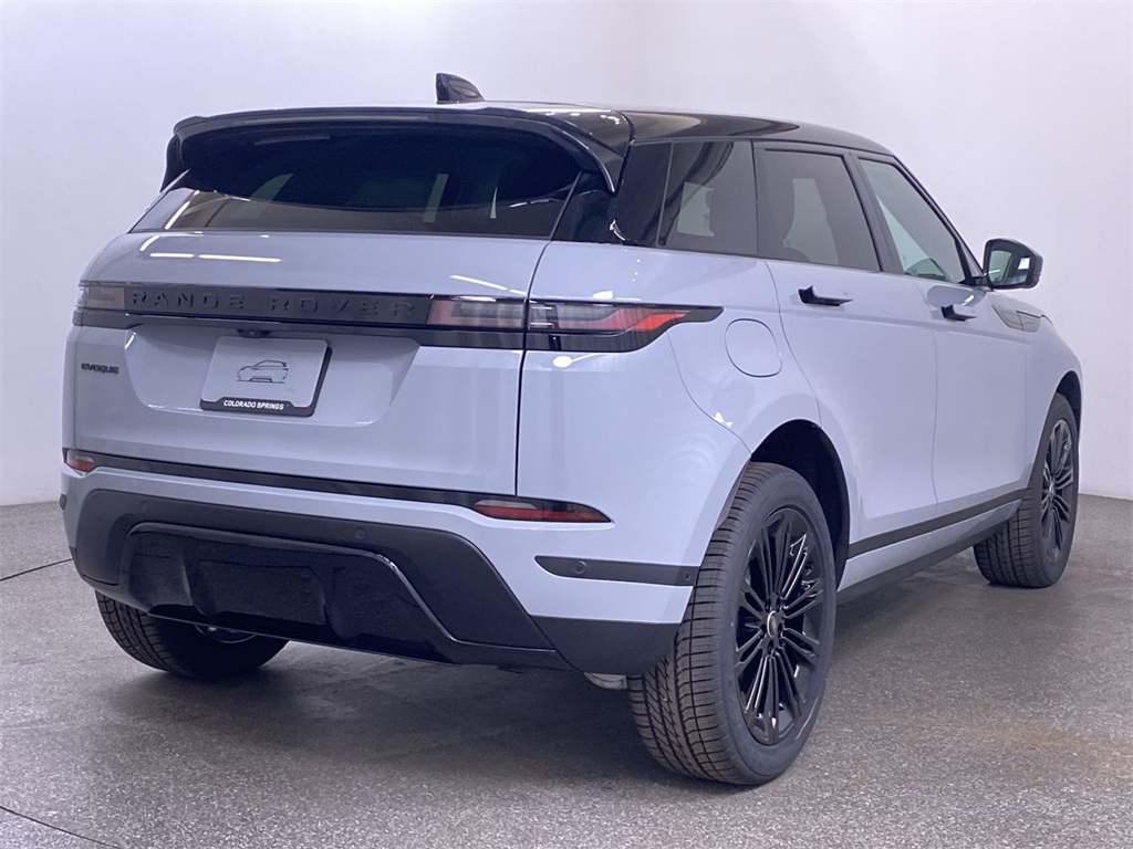 2025 Land Rover Range Rover S photo 13