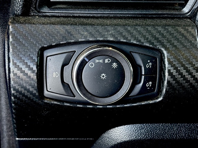 2015 Ford Mustang V6 Convertible photo 20
