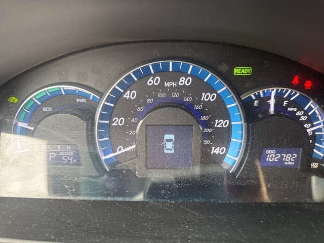 2014 Toyota Camry Hybrid XLE photo 3