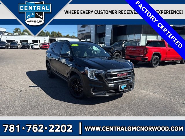 2022 GMC Terrain AT4's photo