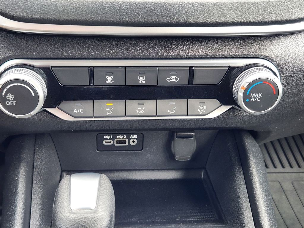 2022 Nissan Altima 2.5 SV photo 24